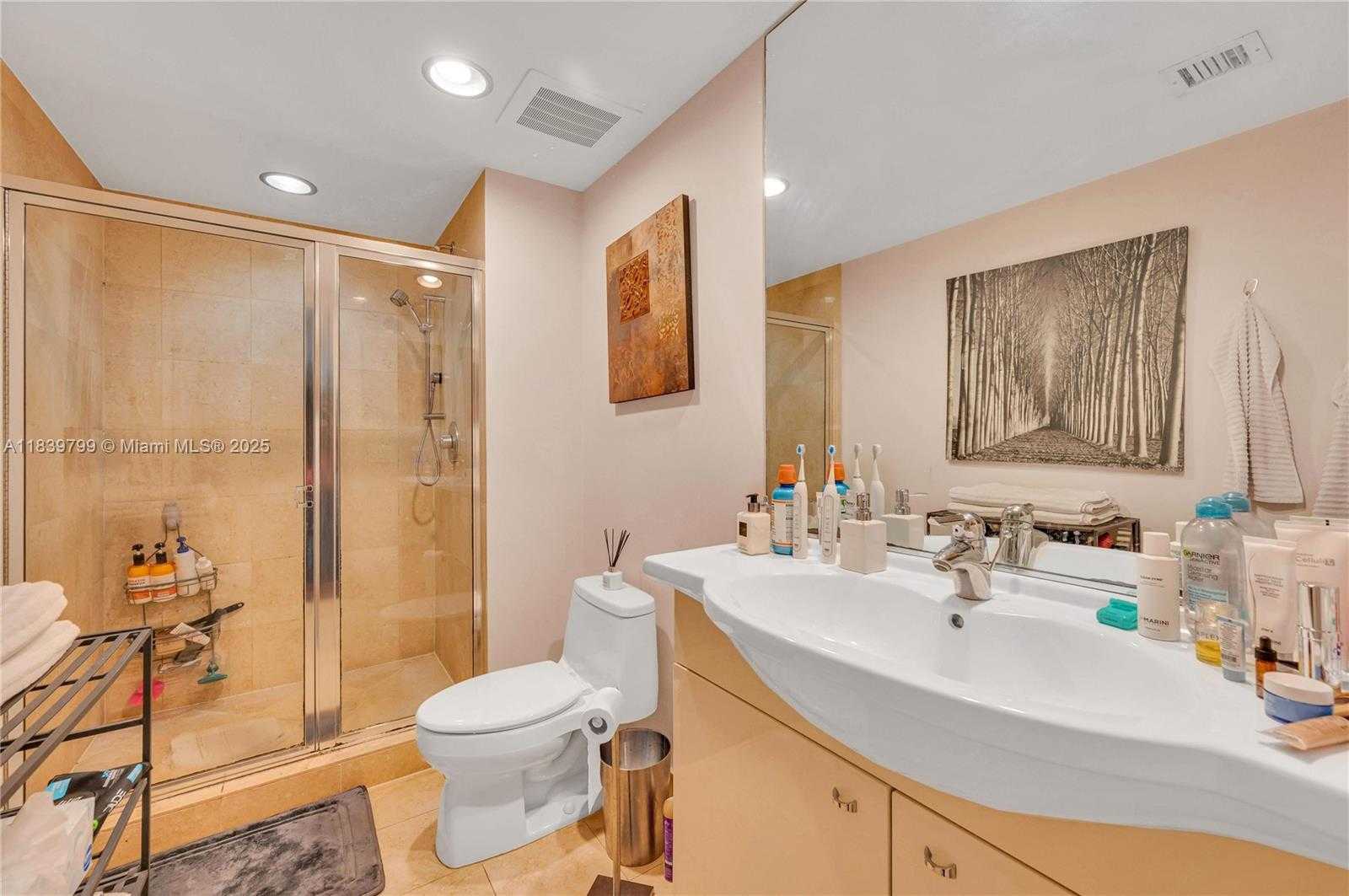 Small Image of 1830 SOUTH OCEAN DR #3709, Hallandale Beach Number 13
