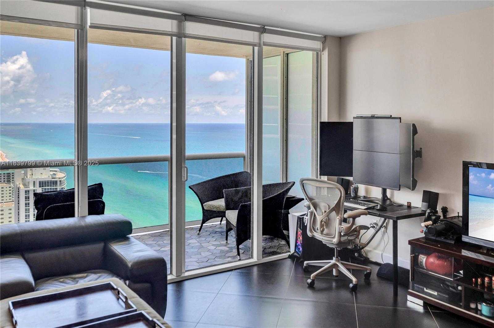 Small Image of 1830 SOUTH OCEAN DR #3709, Hallandale Beach Number 6