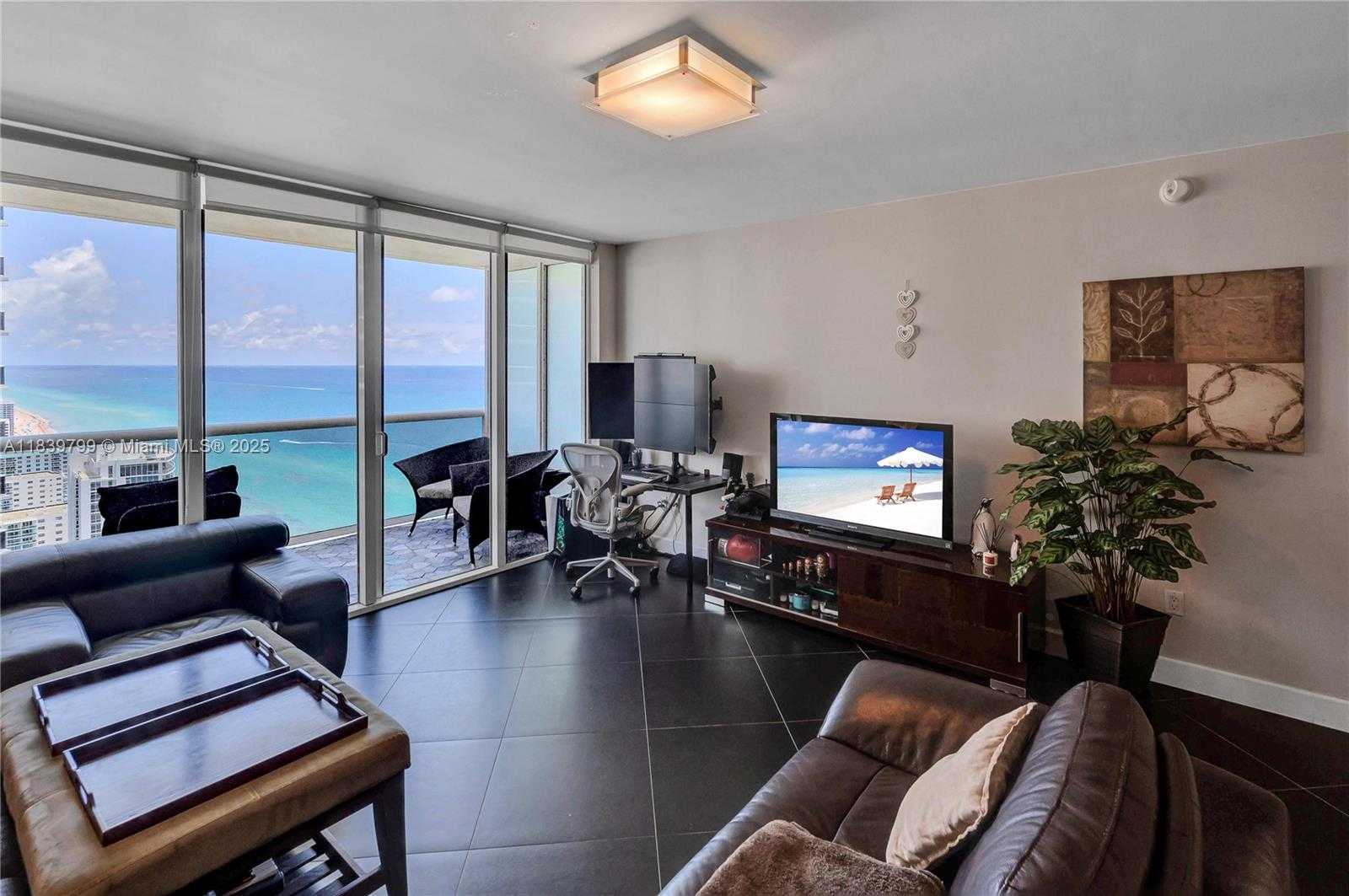 Small Image of 1830 SOUTH OCEAN DR #3709, Hallandale Beach Number 7