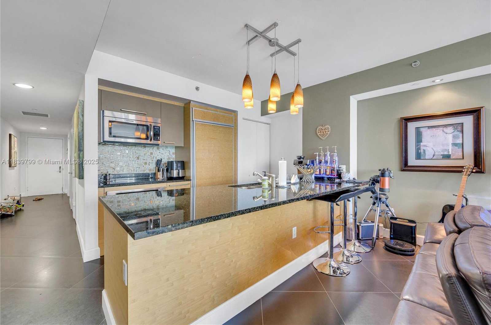 Small Image of 1830 SOUTH OCEAN DR #3709, Hallandale Beach Number 9