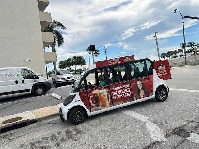 Small Image of 320 SOUTH SURF RD #305, Hollywood Number 21