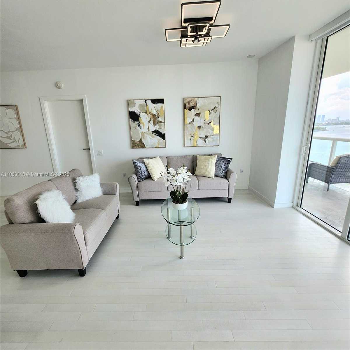 Small Image of 450 ALTON RD #1606, Miami Beach Number 14