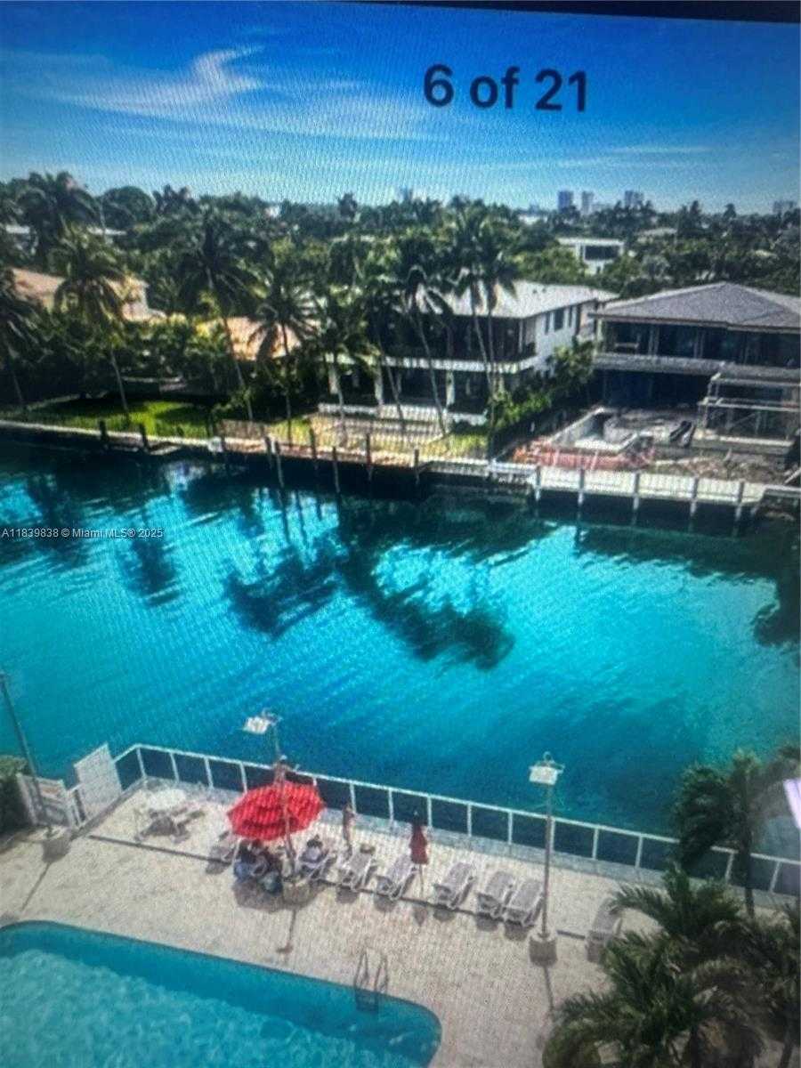 Small Image of 9800 W BAY HARBOR DRIVE #605, Bay Harbor Islands Number 17
