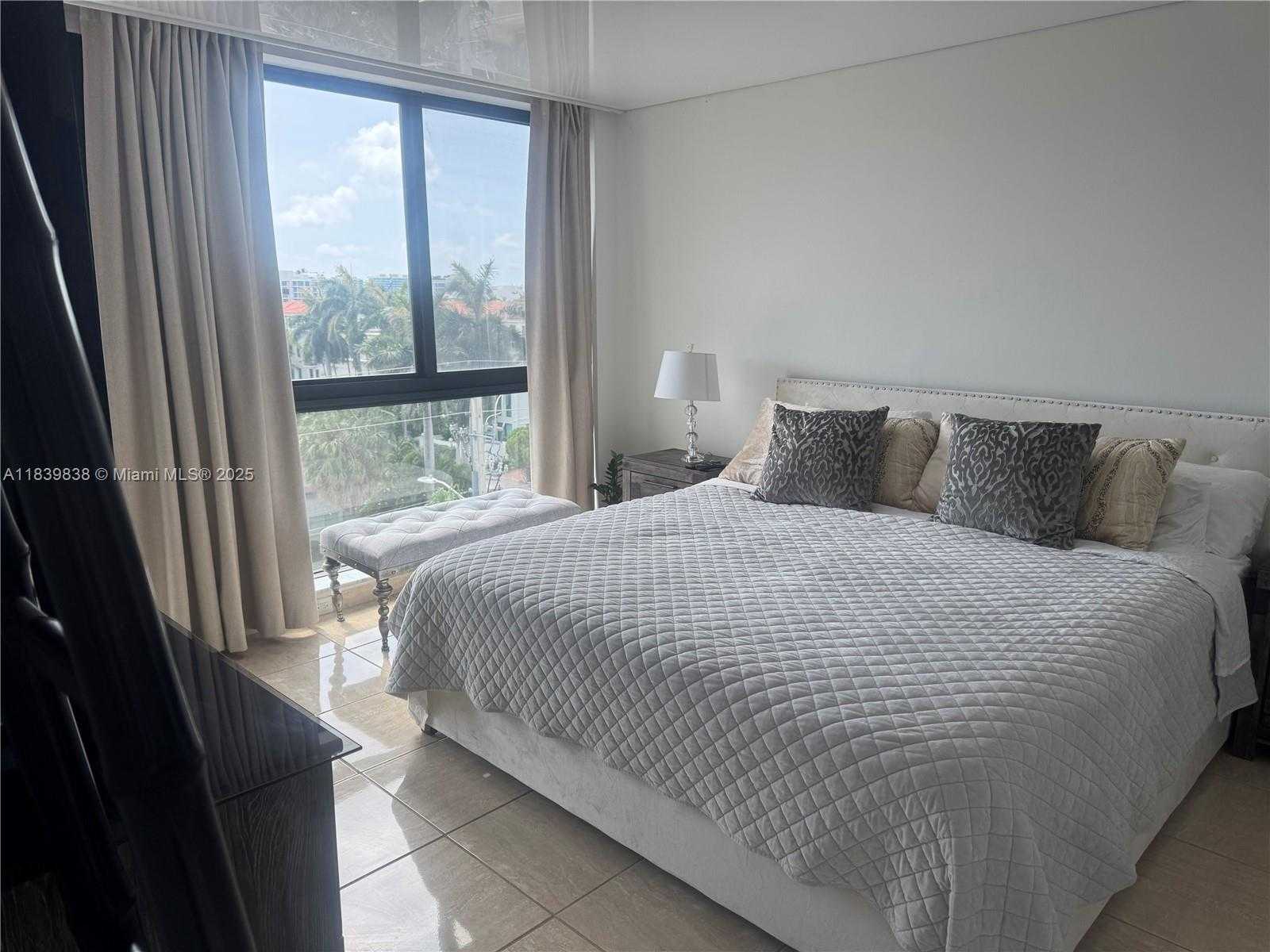 Small Image of 9800 W BAY HARBOR DRIVE #605, Bay Harbor Islands Number 22