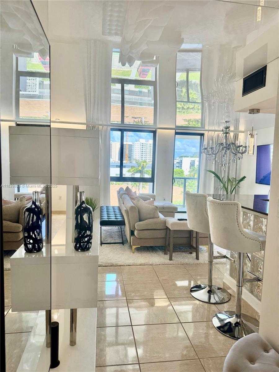 Small Image of 9800 W BAY HARBOR DRIVE #605, Bay Harbor Islands Number 5