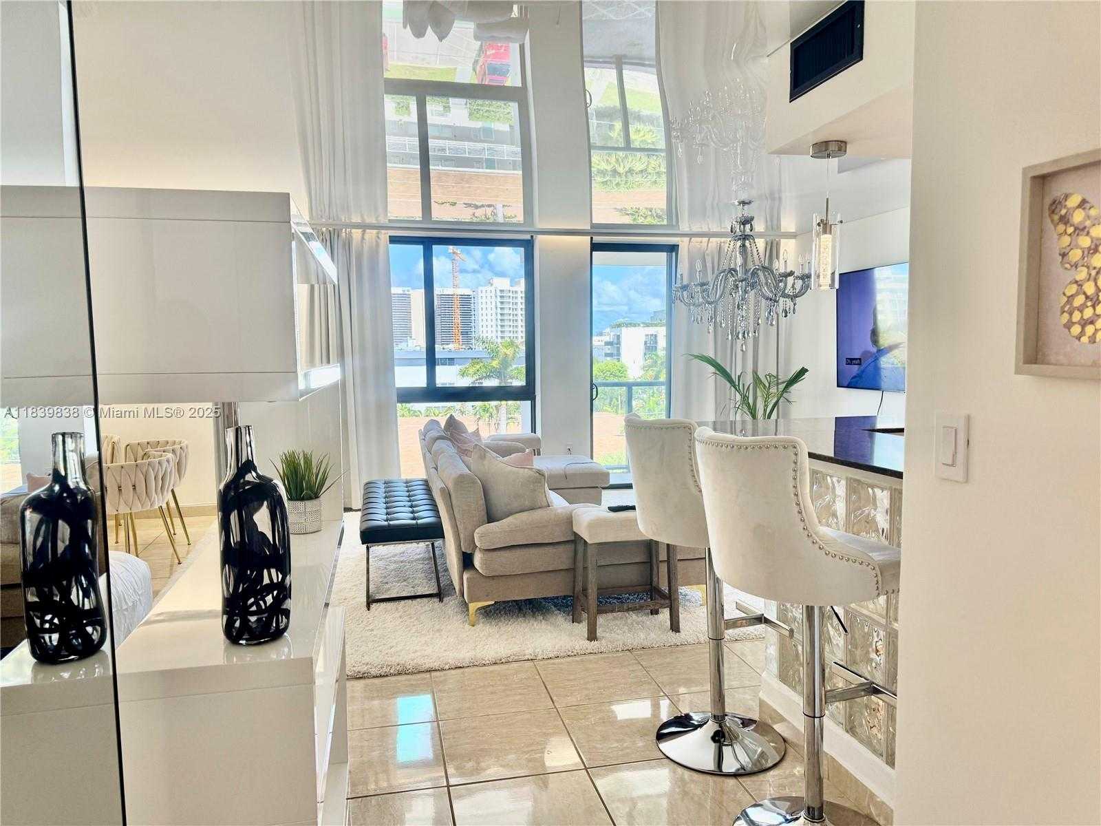 Small Image of 9800 W BAY HARBOR DRIVE #605, Bay Harbor Islands Number 6