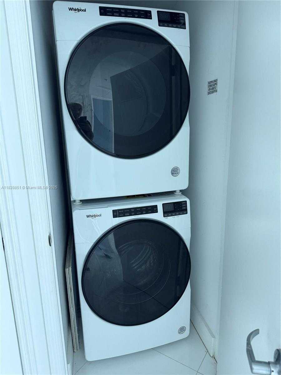 Small Image of 60 SOUTH WEST 13TH ST #1600, Miami Number 9