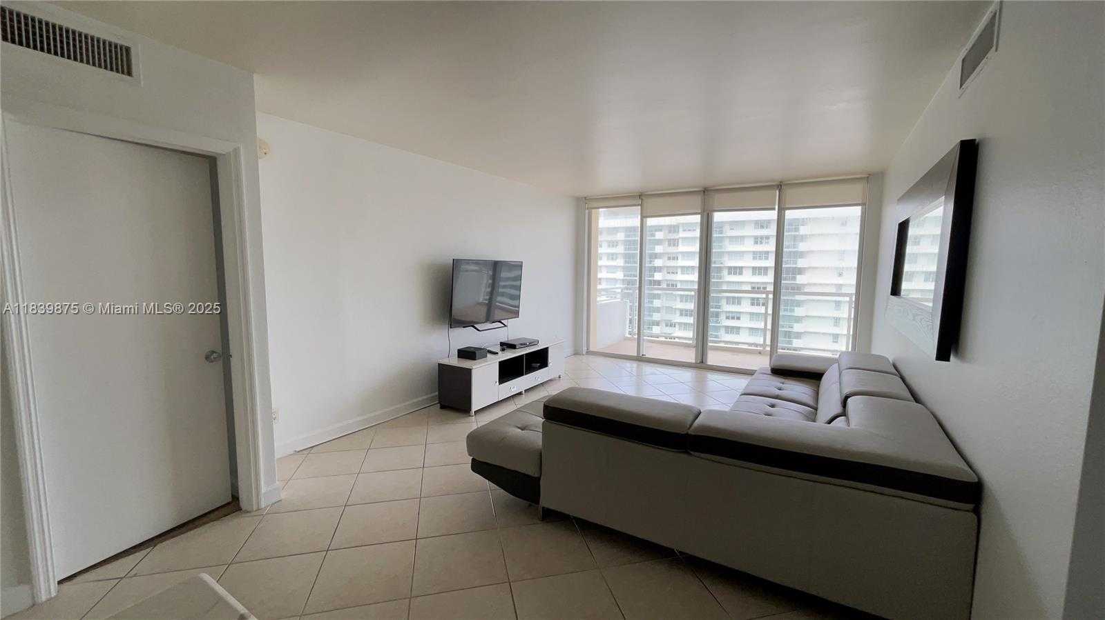 Small Image of 5600 COLLINS AVE #15V, Miami Beach Number 20