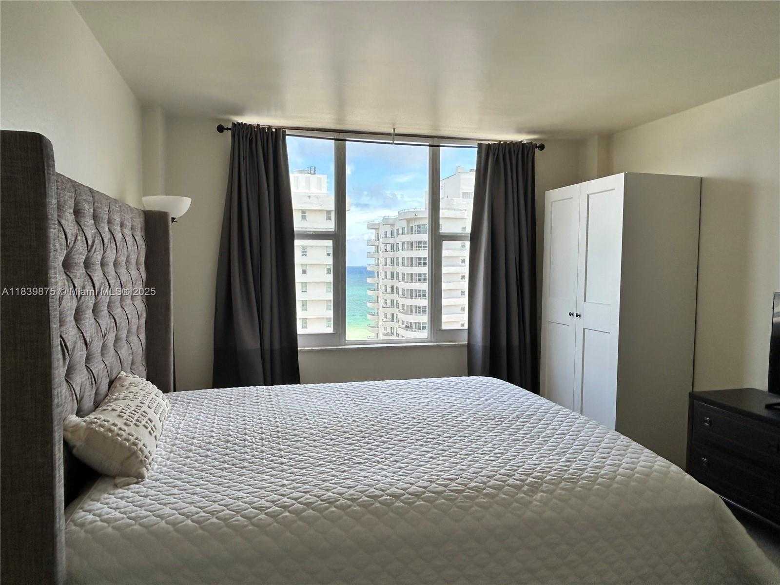 Small Image of 5600 COLLINS AVE #15V, Miami Beach Number 24