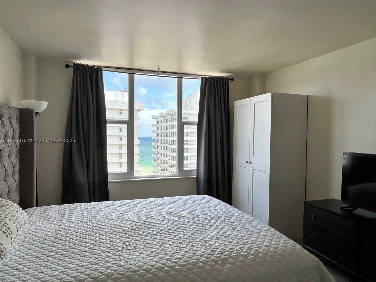 Small Image of 5600 COLLINS AVE #15V, Miami Beach Number 25
