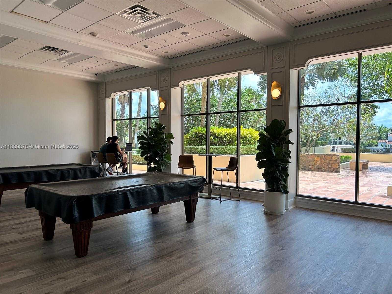 Small Image of 5600 COLLINS AVE #15V, Miami Beach Number 51