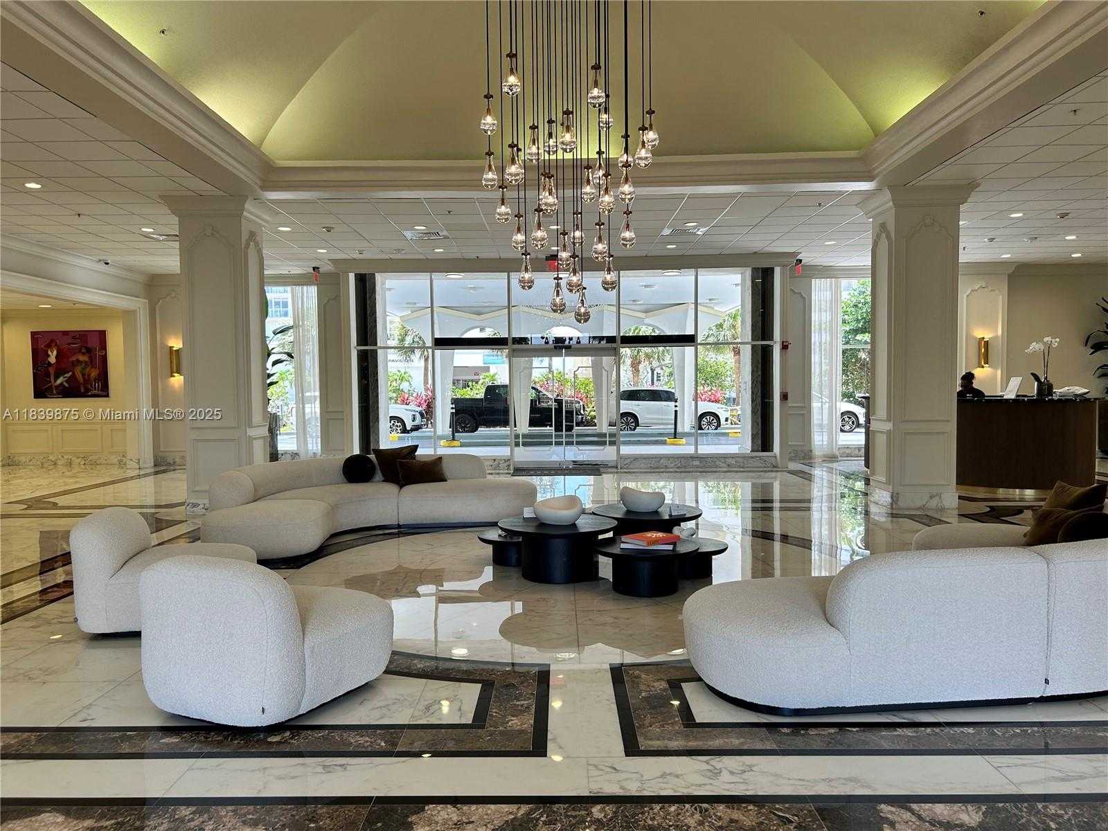 Small Image of 5600 COLLINS AVE #15V, Miami Beach Number 6