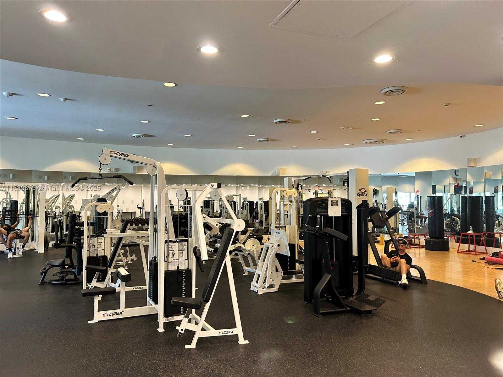 Small Image of 5600 COLLINS AVE #15V, Miami Beach Number 70