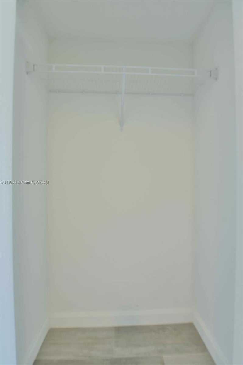 Small Image of 45 SOUTH WEST 9TH ST #2009, Miami Number 14
