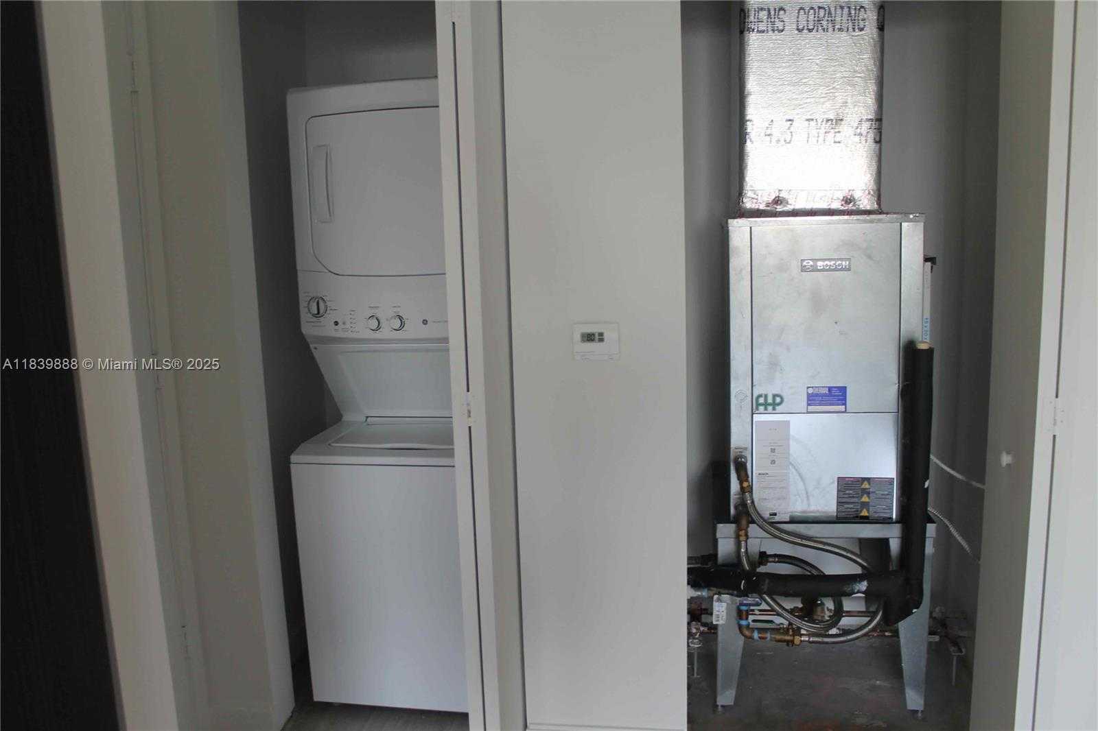 Small Image of 45 SOUTH WEST 9TH ST #2009, Miami Number 27