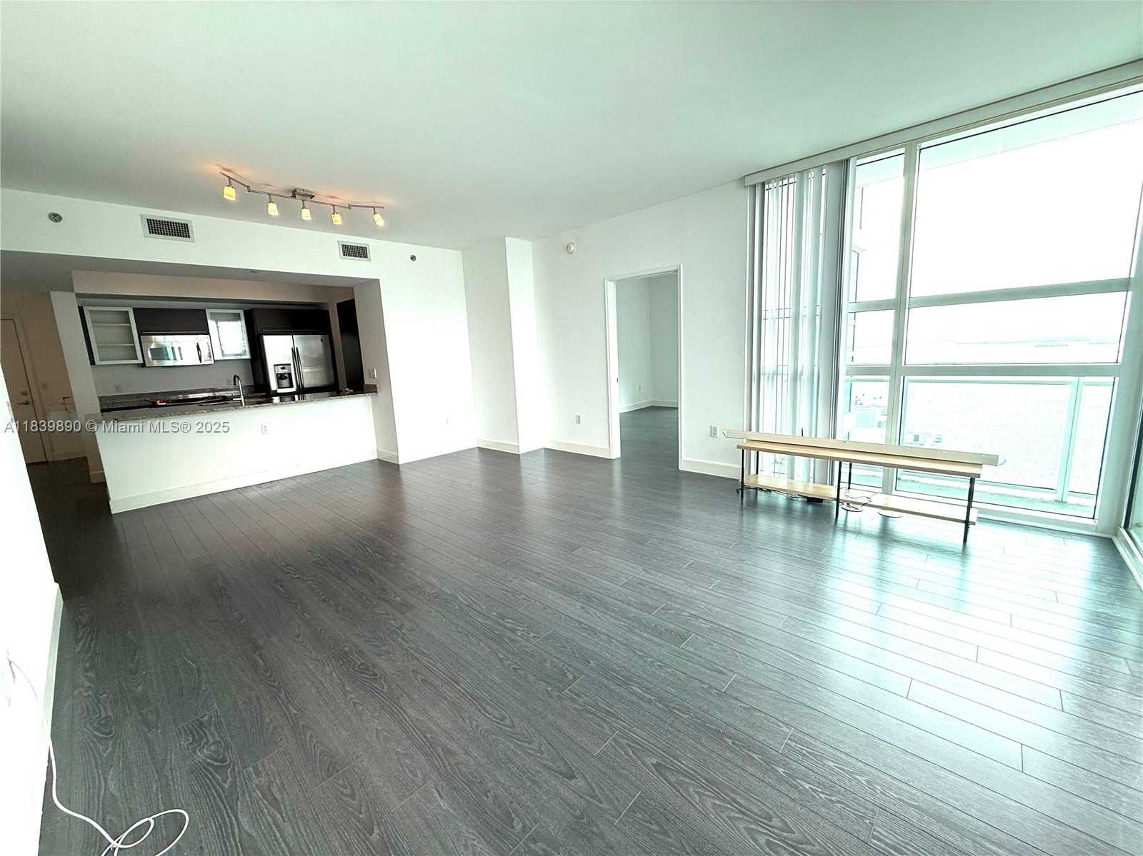 Small Image of 951 BRICKELL AVE #2710, Miami Number 10