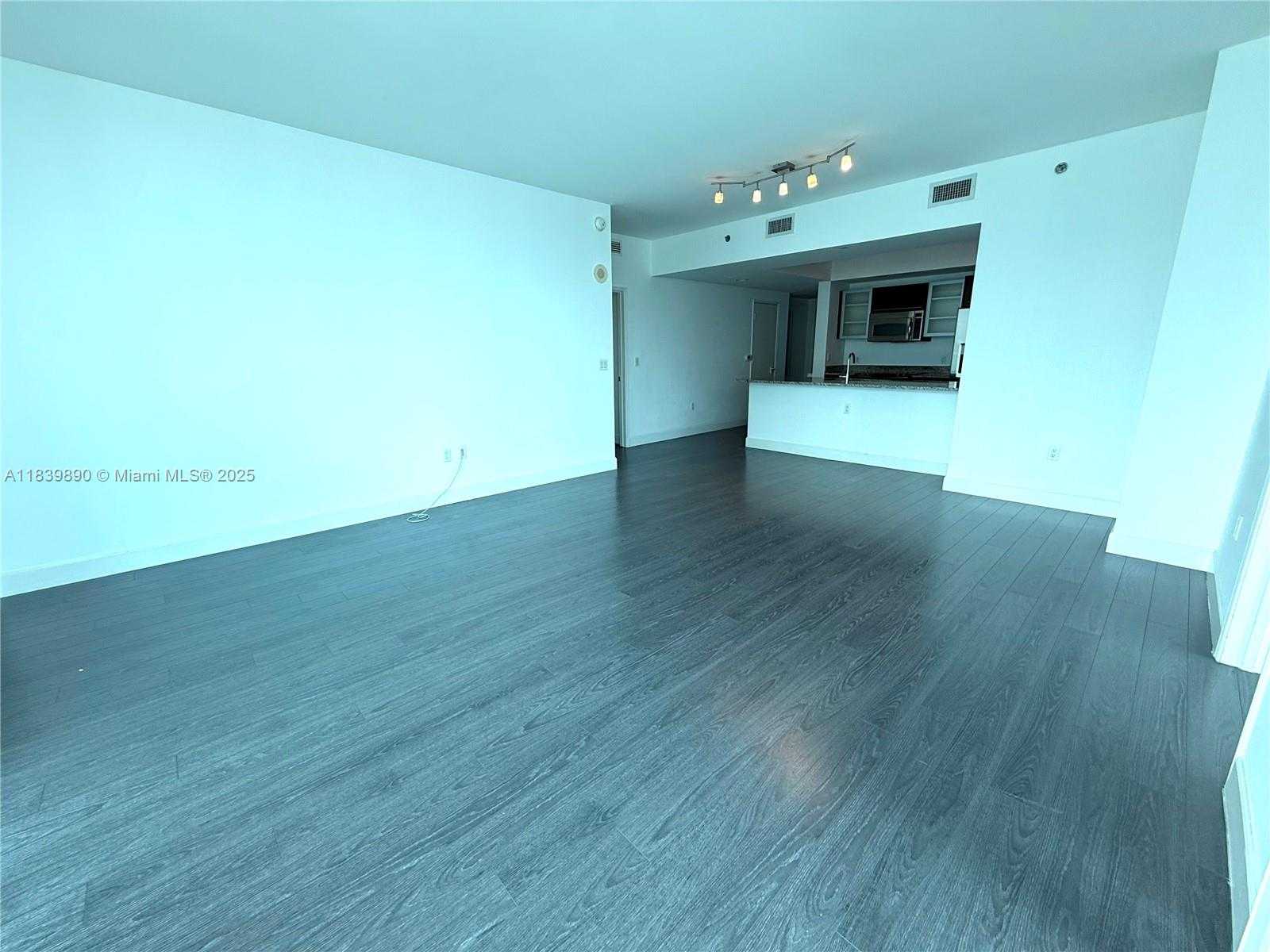 Small Image of 951 BRICKELL AVE #2710, Miami Number 12