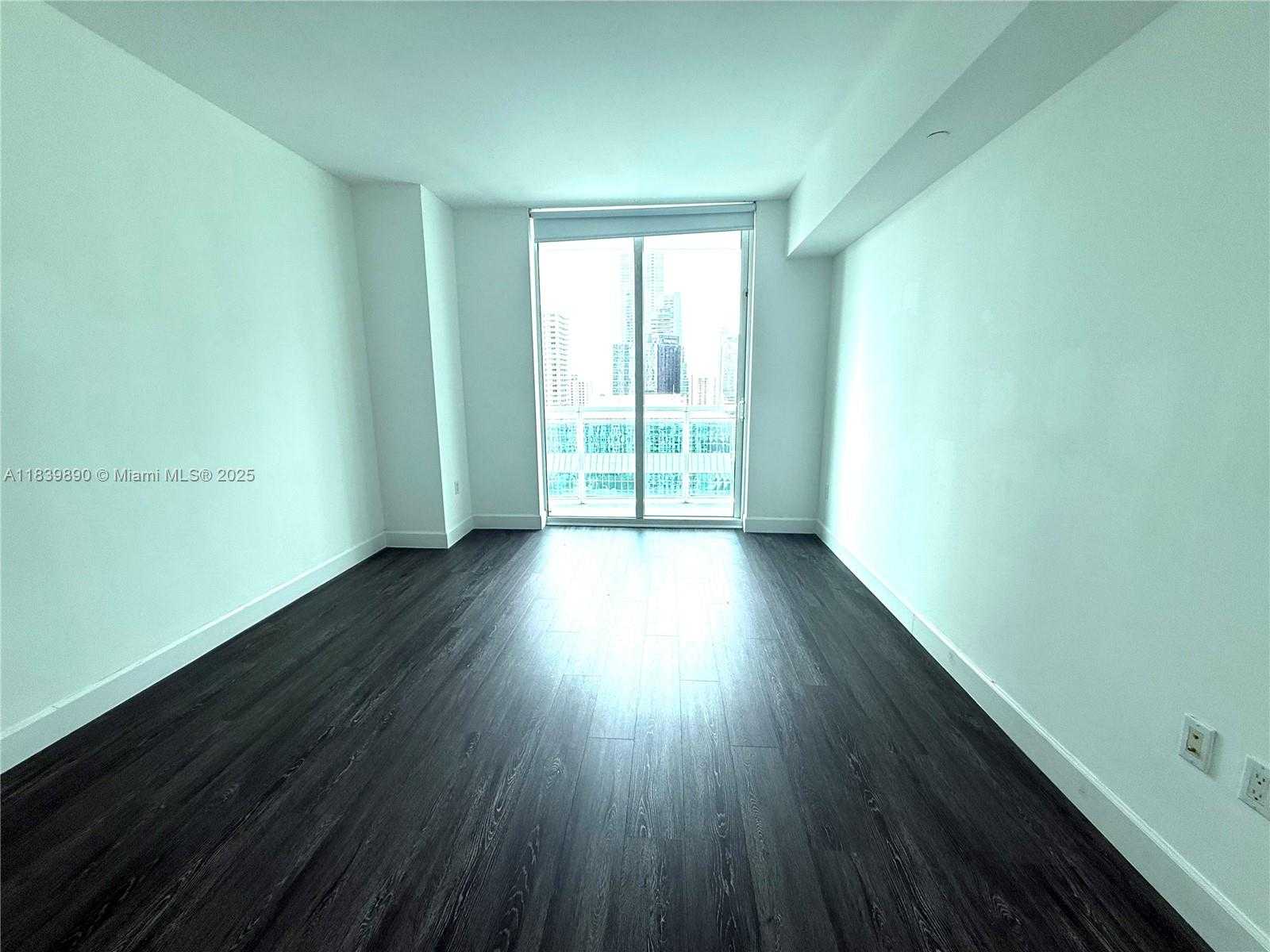 Small Image of 951 BRICKELL AVE #2710, Miami Number 14