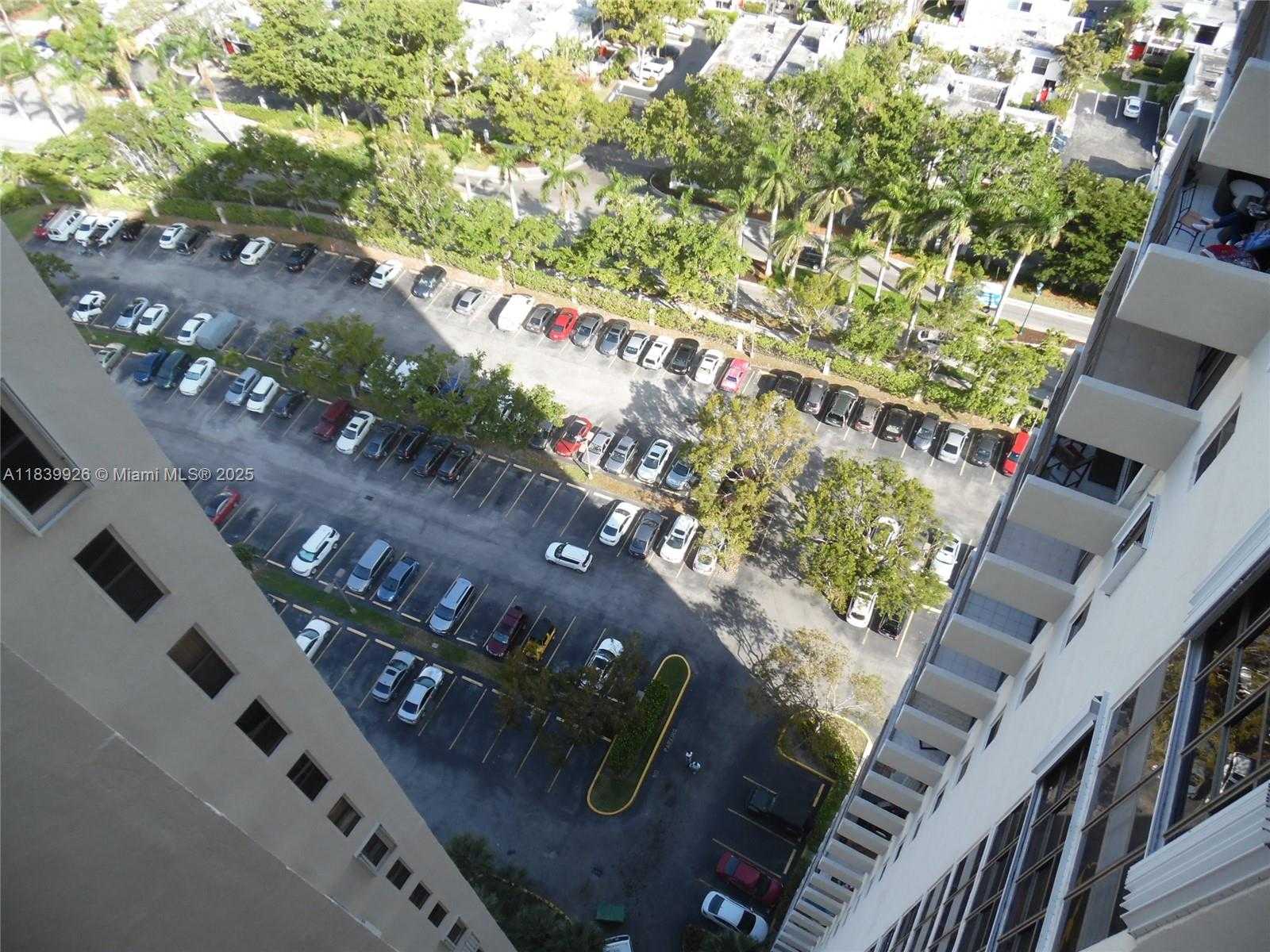 Small Image of 18181 NORTH EAST 31ST CT #2602, Aventura Number 25