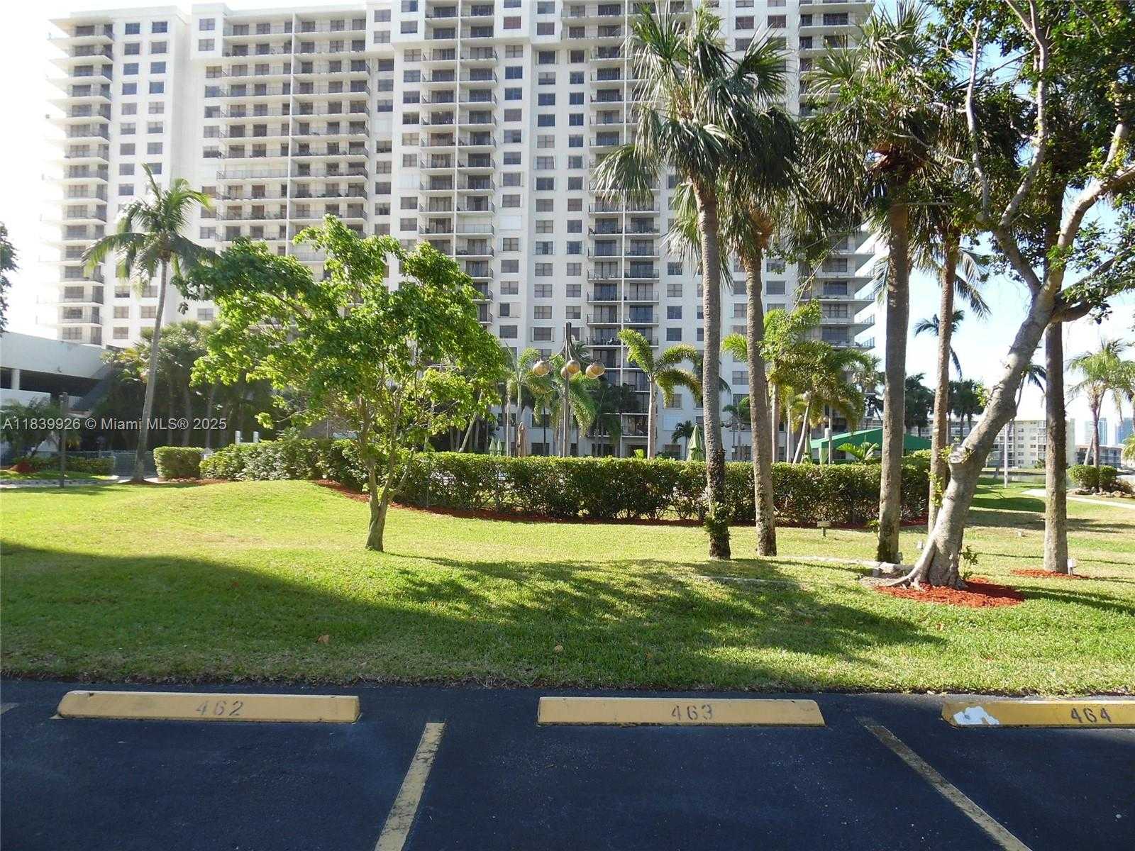 Small Image of 18181 NORTH EAST 31ST CT #2602, Aventura Number 3