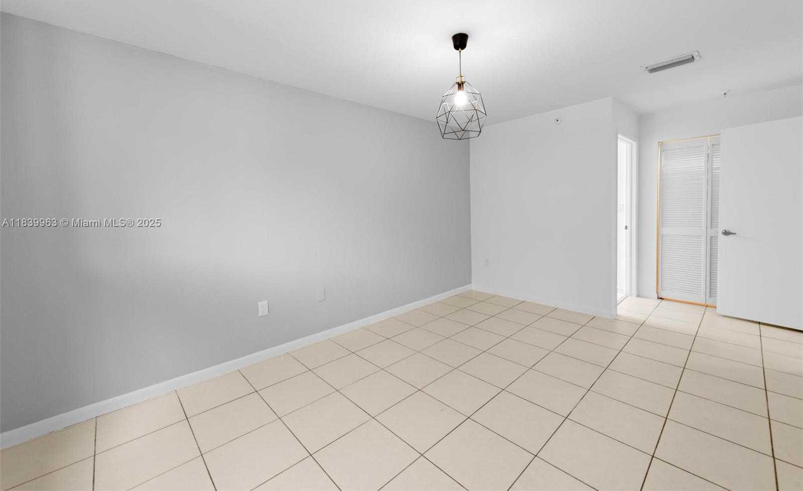 Small Image of 1688 WEST AVE #G-08, Miami Beach Number 13