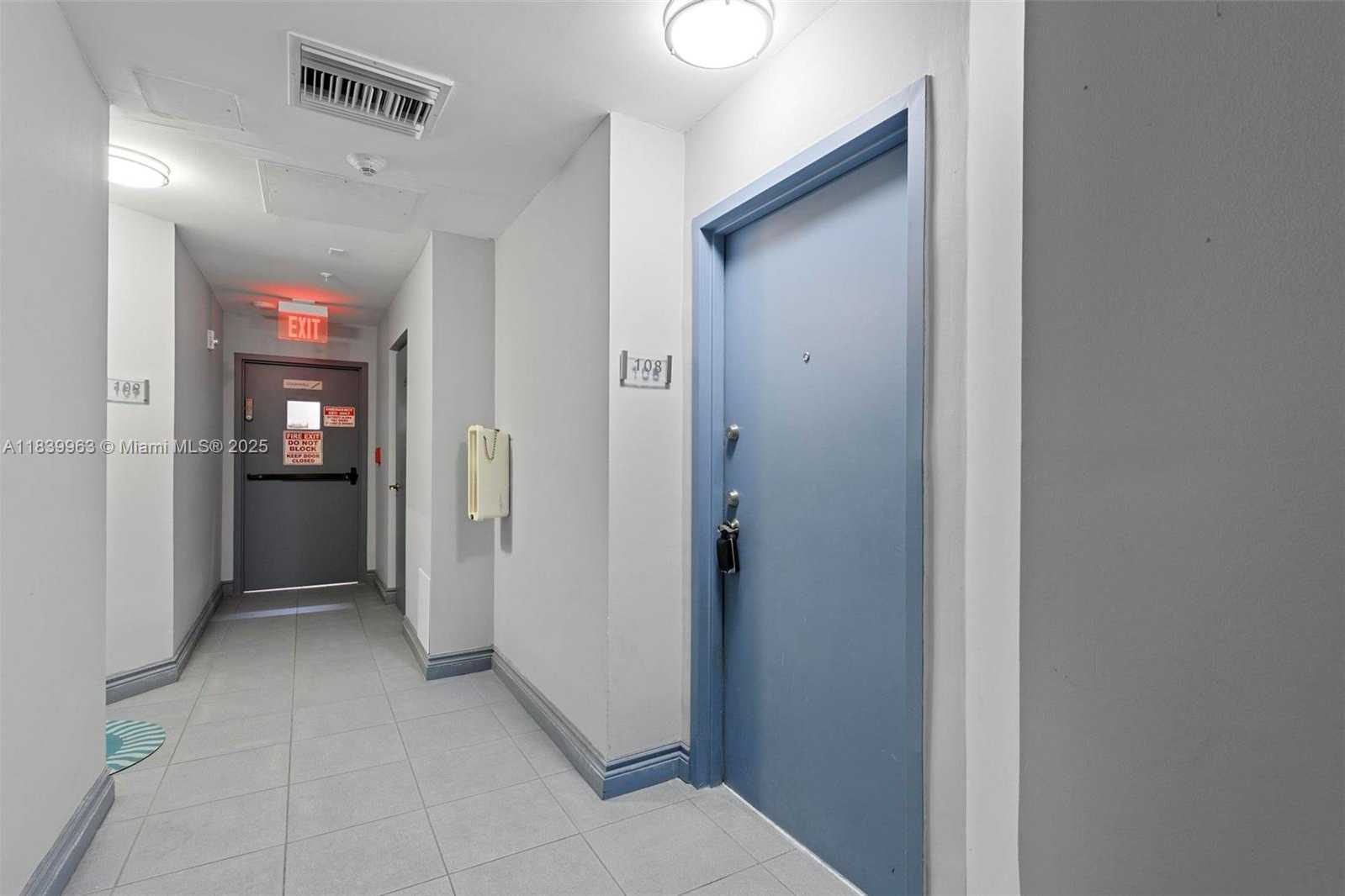 Small Image of 1688 WEST AVE #G-08, Miami Beach Number 3