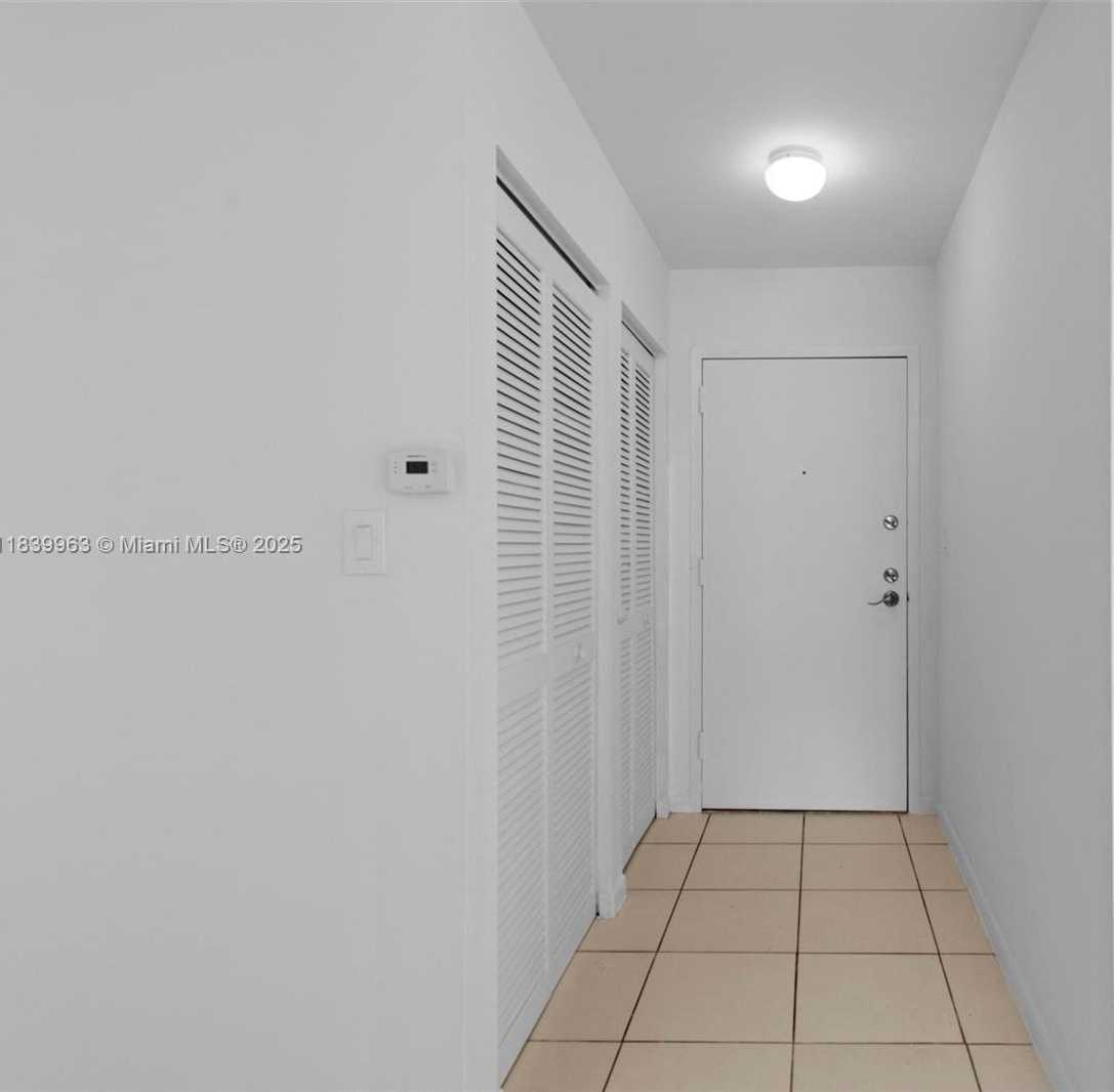 Small Image of 1688 WEST AVE #G-08, Miami Beach Number 4