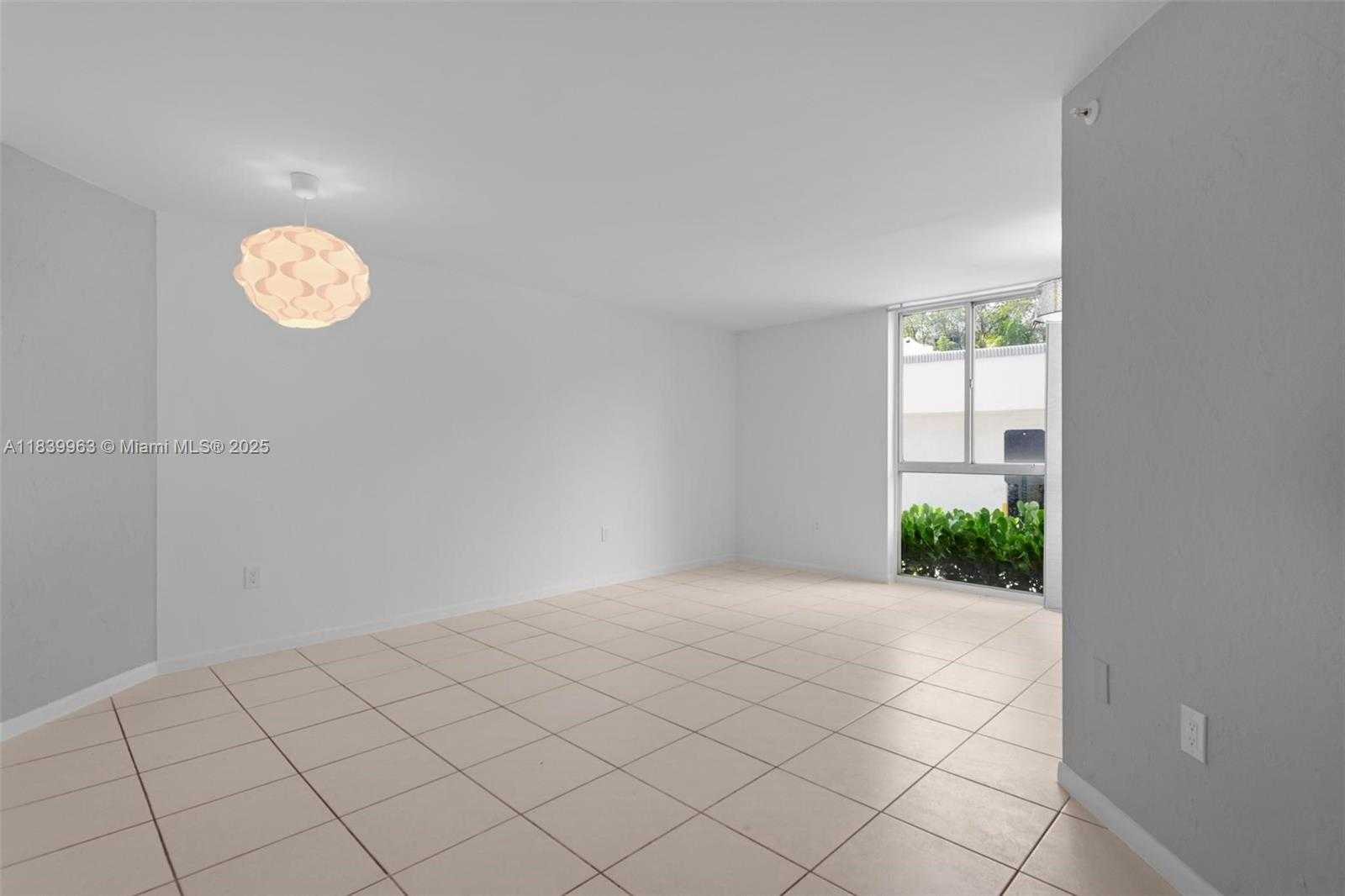 Small Image of 1688 WEST AVE #G-08, Miami Beach Number 5