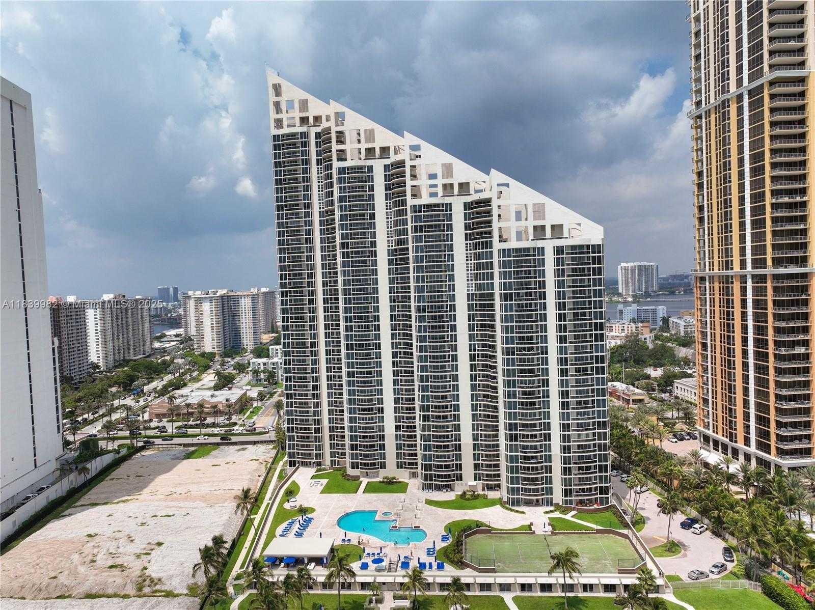 Small Image of 17555 COLLINS AVE #2006, Sunny Isles Beach Number 67