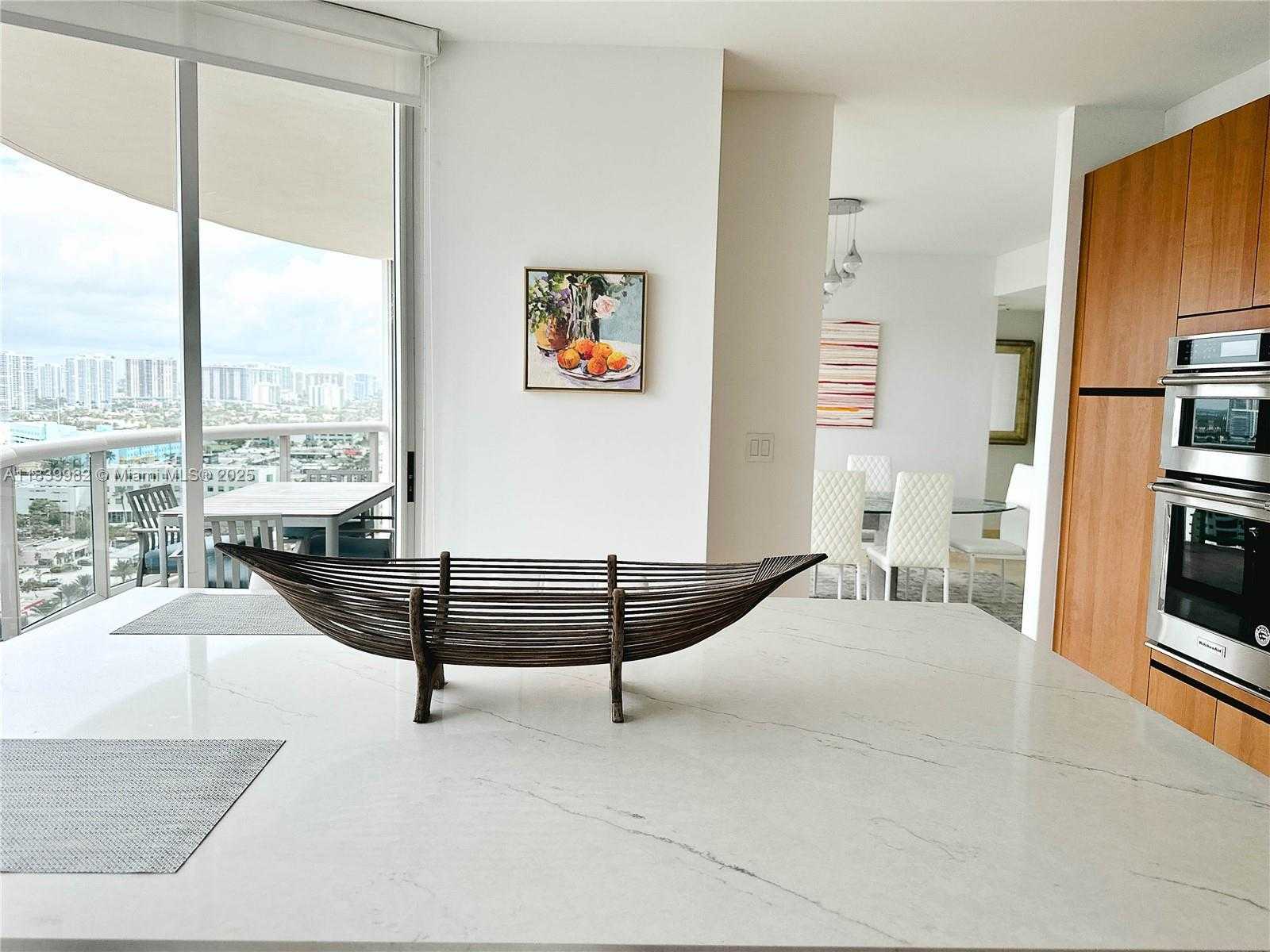 Small Image of 17555 COLLINS AVE #2006, Sunny Isles Beach Number 9