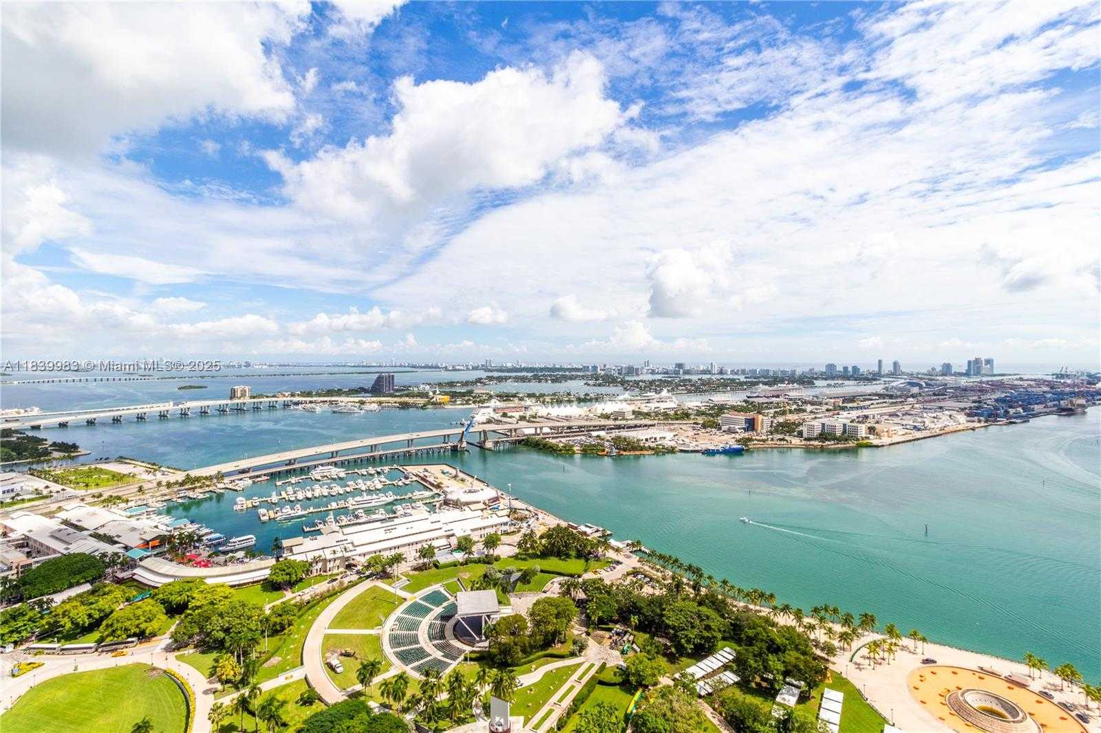 Small Image of 50 BISCAYNE BLVD #4506, Miami Number 2