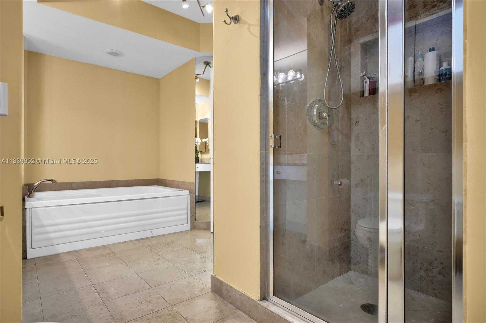 Small Image of 4779 COLLINS AVE #3406, Miami Beach Number 27
