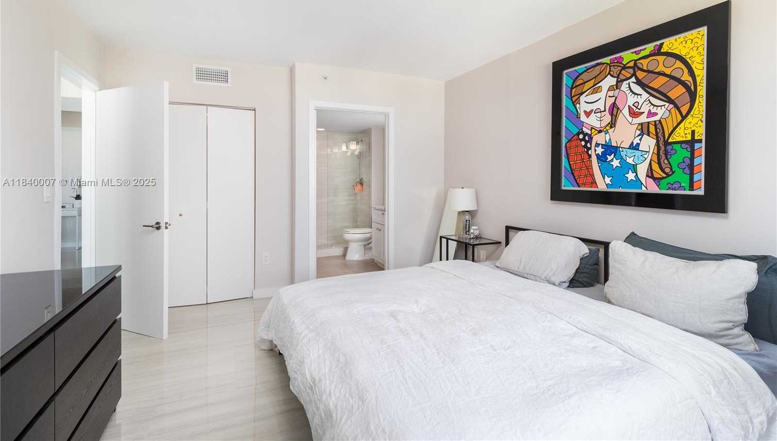 Small Image of 650 WEST AVE #1708, Miami Beach Number 11