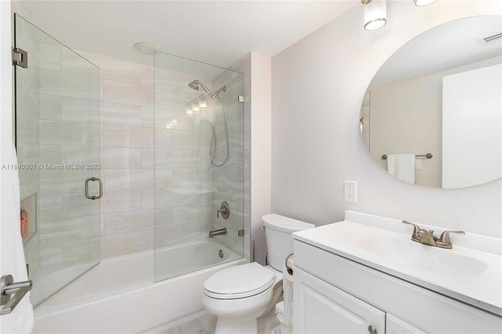 Small Image of 650 WEST AVE #1708, Miami Beach Number 18