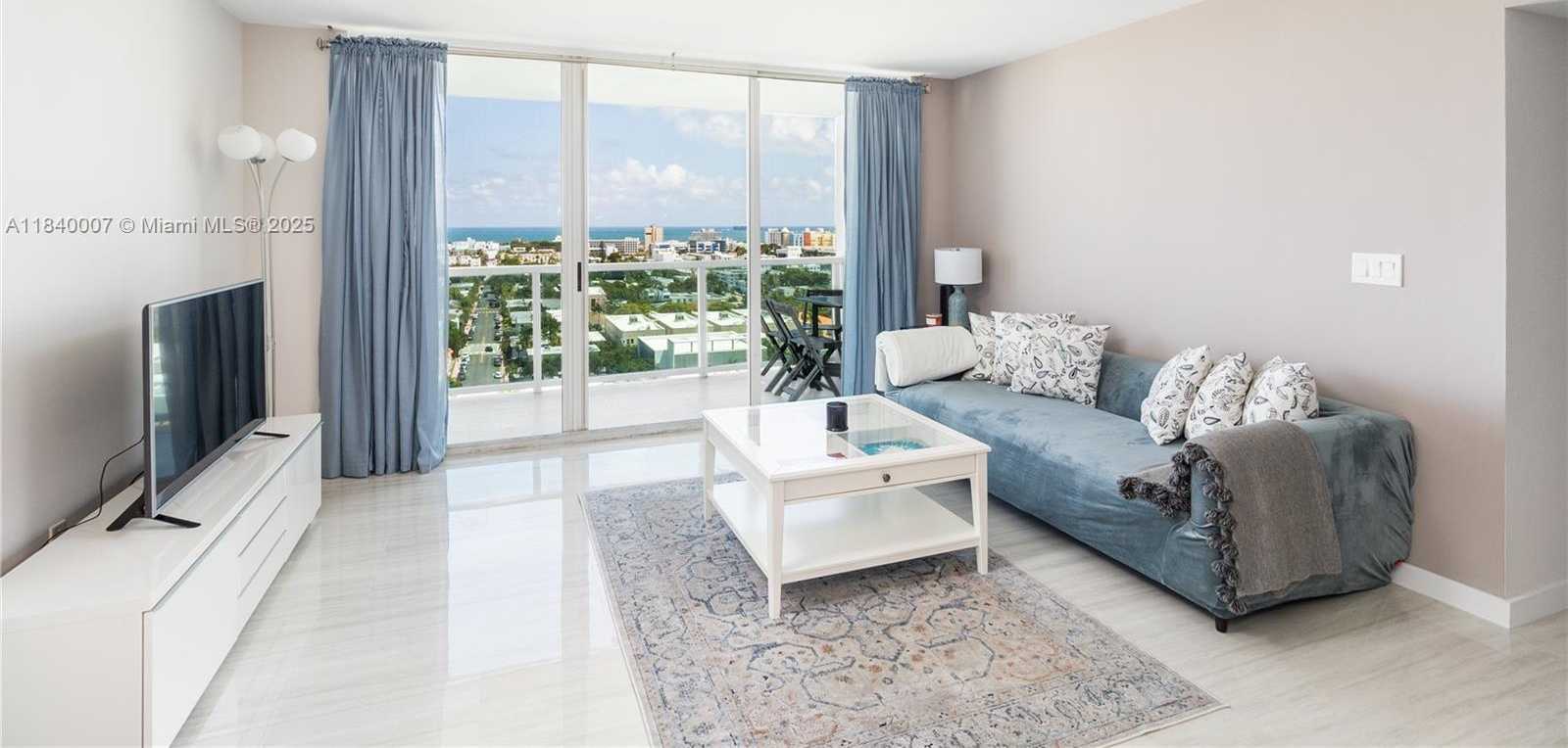Small Image of 650 WEST AVE #1708, Miami Beach Number 3