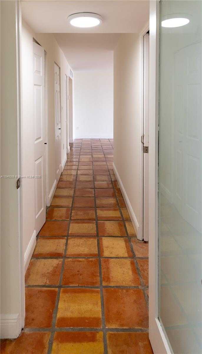 Small Image of 6423 COLLINS AVE #1101, Miami Beach Number 19