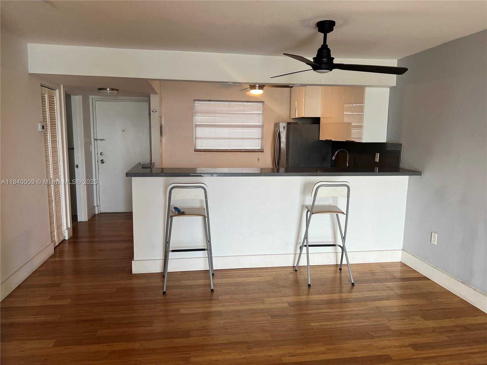 Small Image of 7705 ABBOTT AVE #305, Miami Beach Number 11