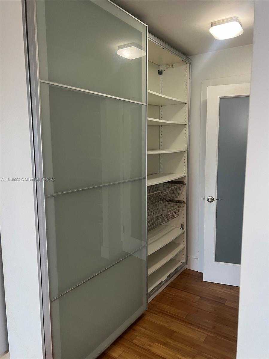 Small Image of 7705 ABBOTT AVE #305, Miami Beach Number 14