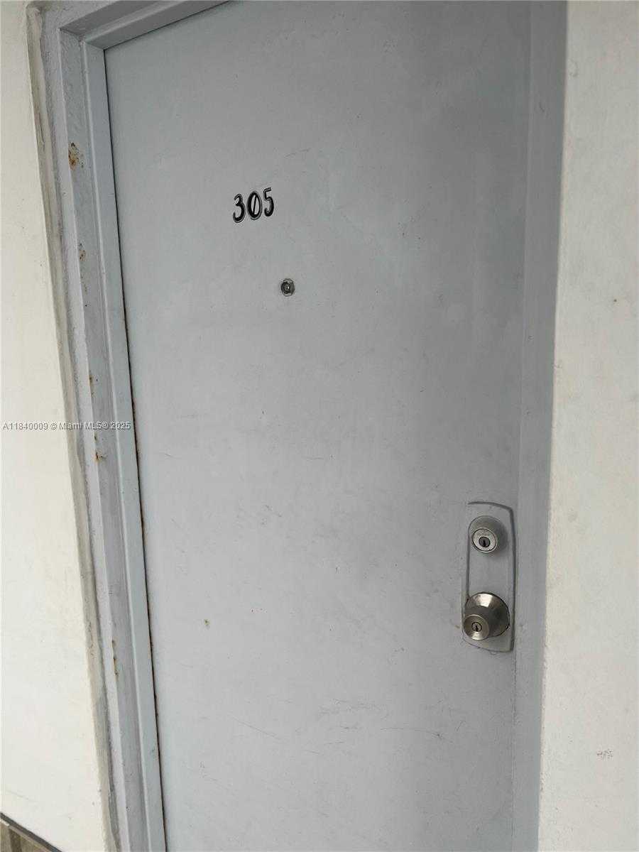 Small Image of 7705 ABBOTT AVE #305, Miami Beach Number 20