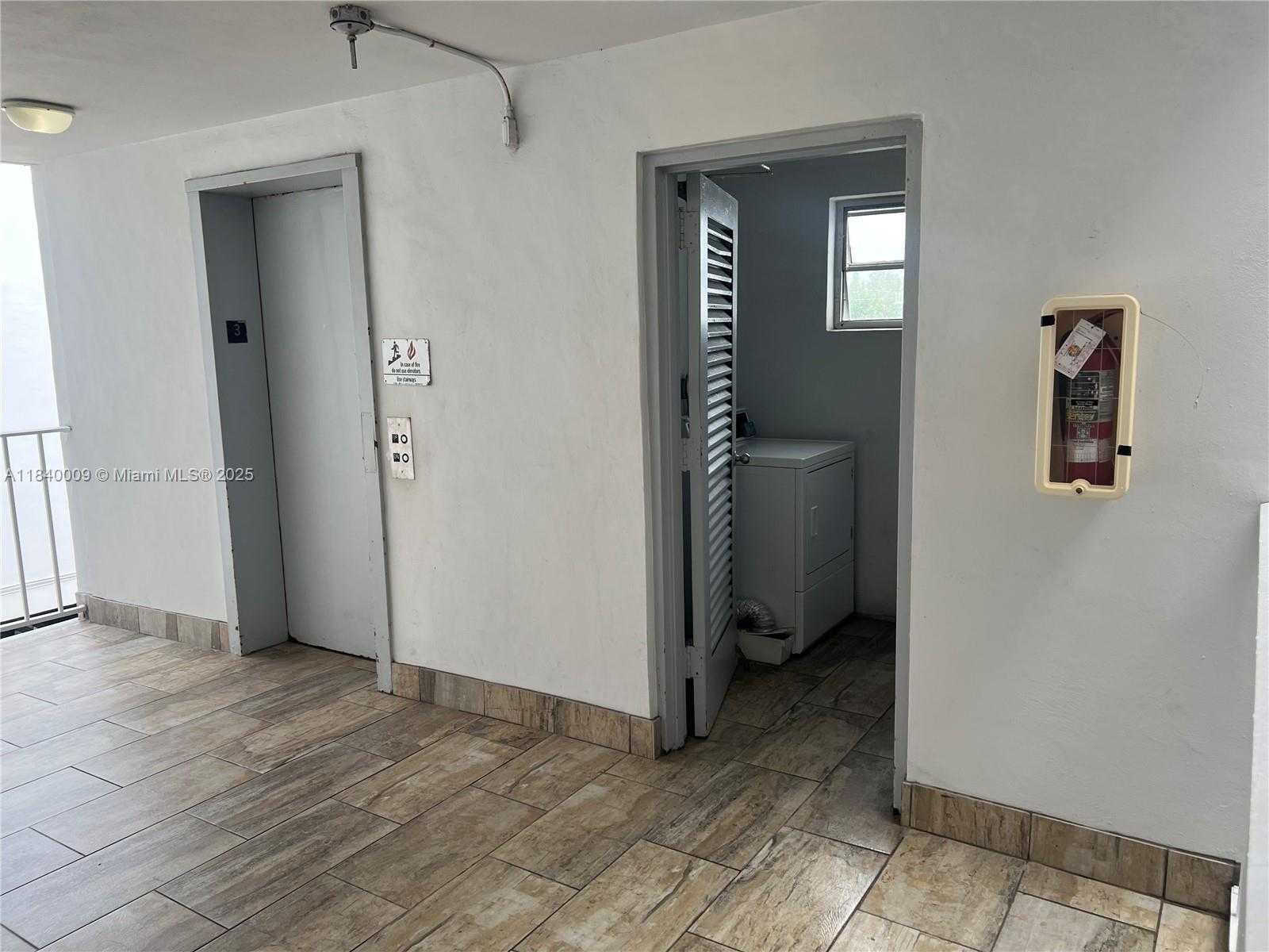 Small Image of 7705 ABBOTT AVE #305, Miami Beach Number 22