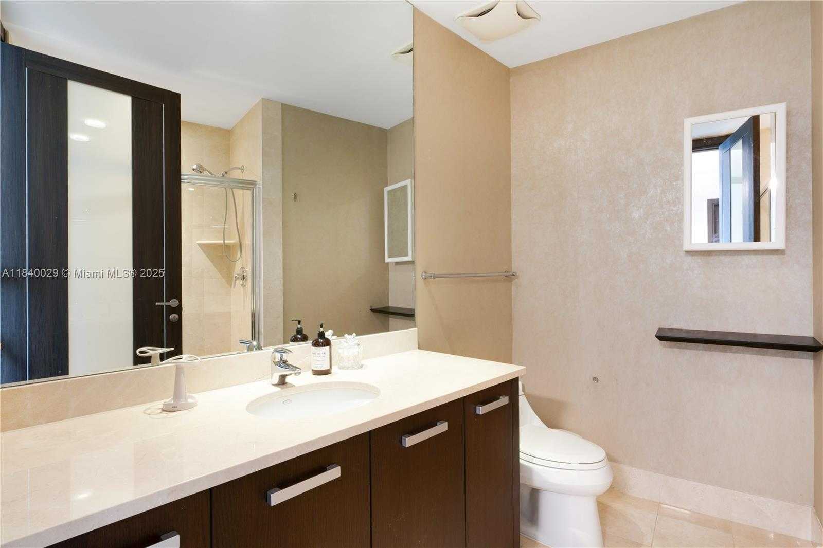 Small Image of 18101 COLLINS AVE #5008, Sunny Isles Beach Number 10