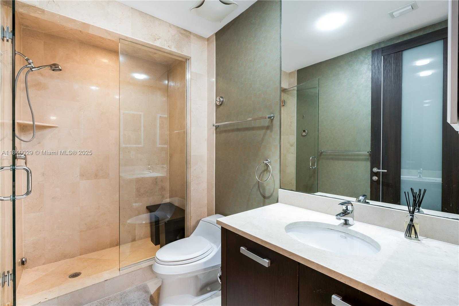 Small Image of 18101 COLLINS AVE #5008, Sunny Isles Beach Number 14
