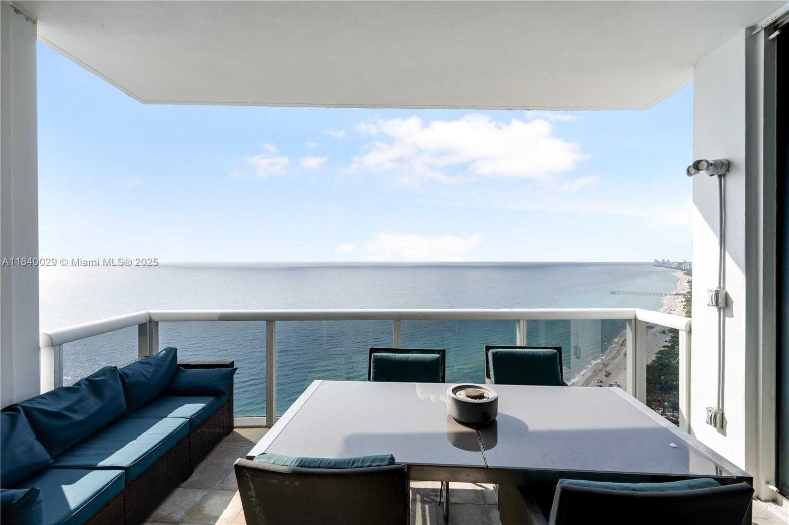 Small Image of 18101 COLLINS AVE #5008, Sunny Isles Beach Number 4