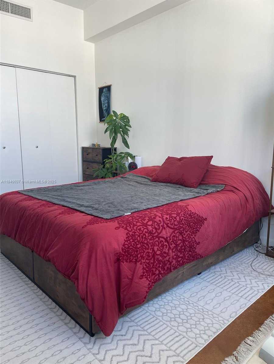 Small Image of 133 NORTH EAST 2ND AVE #1512, Miami Number 23