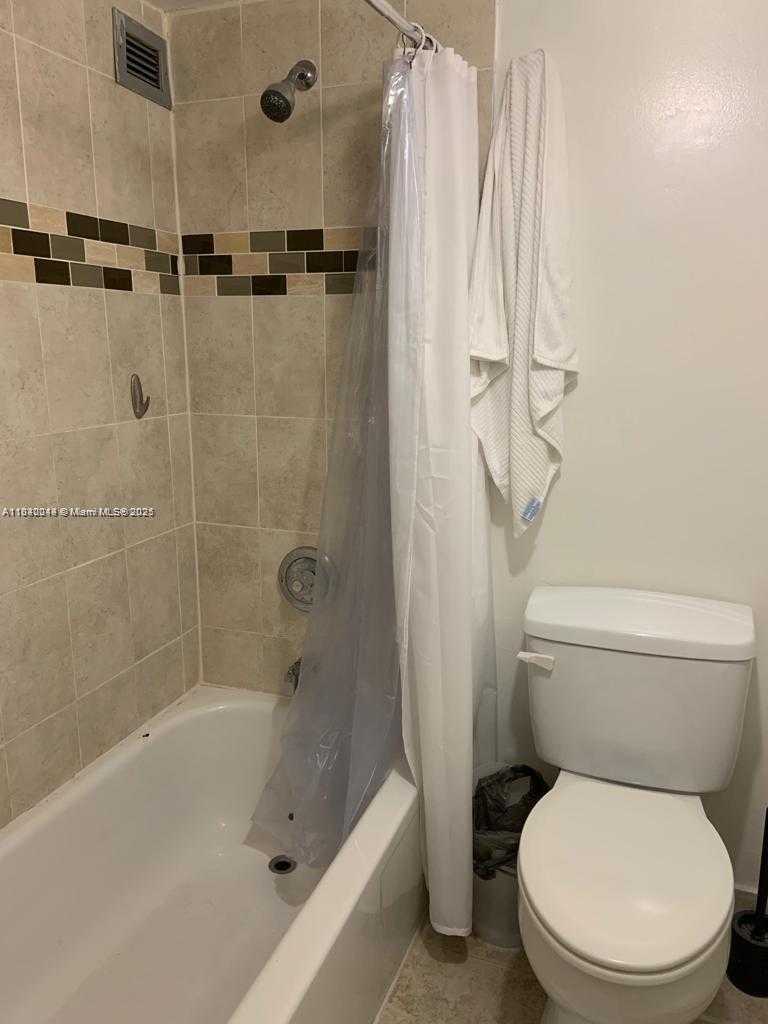Small Image of 17021 NORTH BAY RD #221, Sunny Isles Beach Number 11