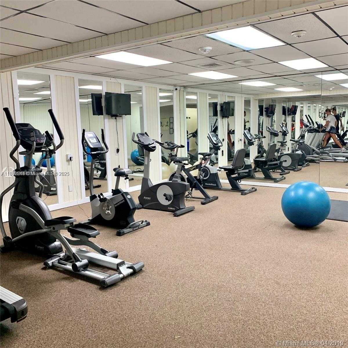 Small Image of 17021 NORTH BAY RD #221, Sunny Isles Beach Number 15