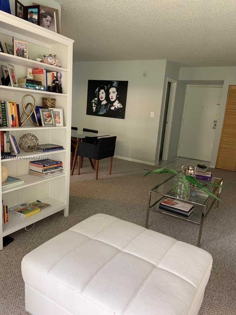 Small Image of 17021 NORTH BAY RD #221, Sunny Isles Beach Number 3