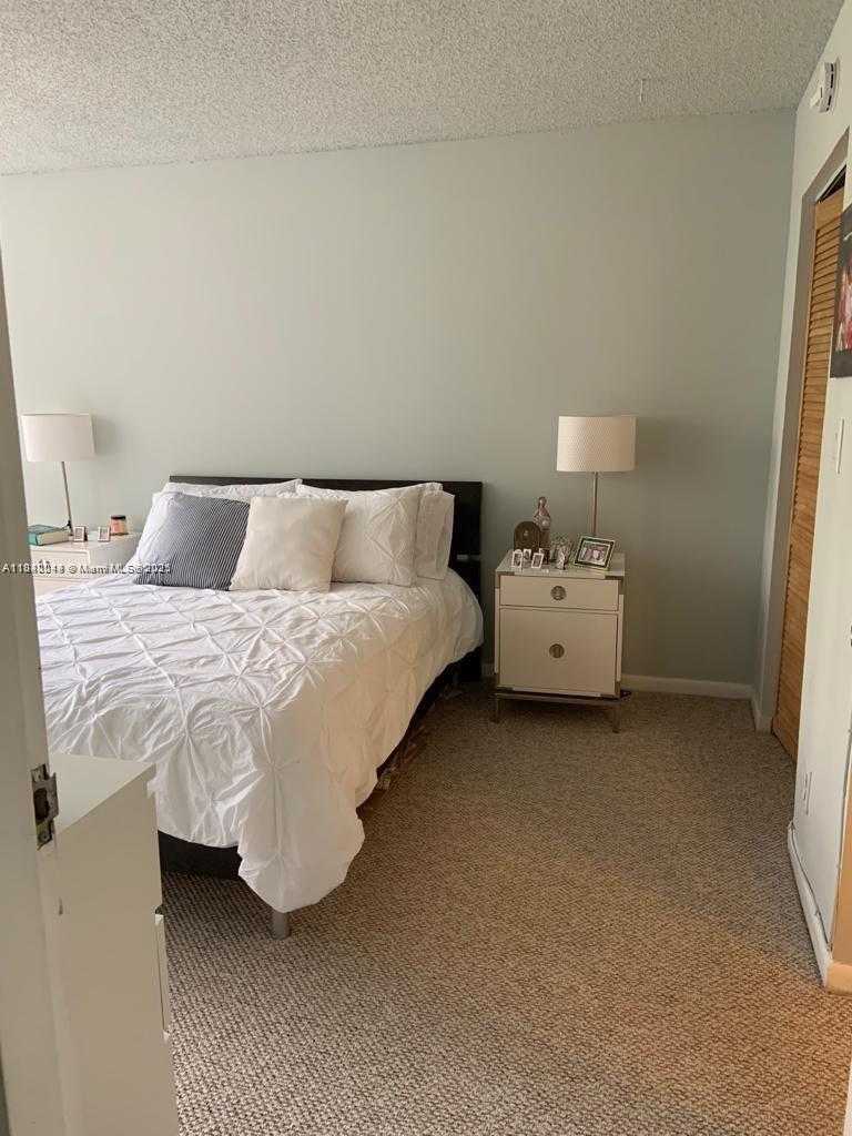 Small Image of 17021 NORTH BAY RD #221, Sunny Isles Beach Number 8