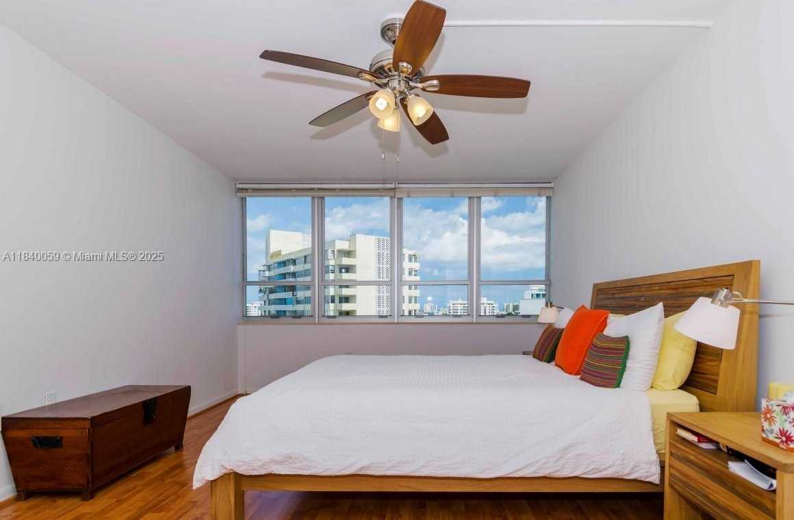 Small Image of 11 ISLAND AVE #1210, Miami Beach Number 12