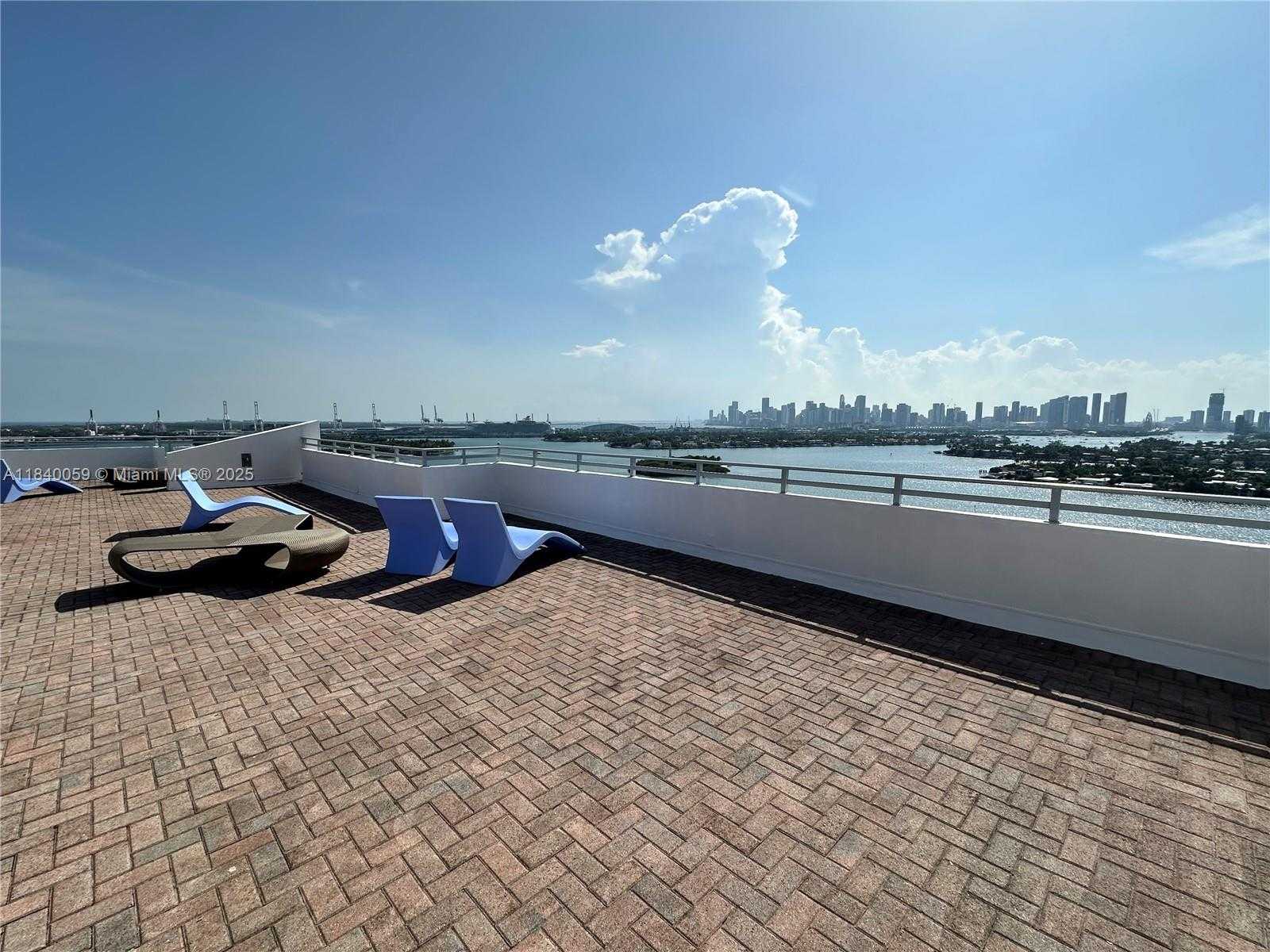 Small Image of 11 ISLAND AVE #1210, Miami Beach Number 27